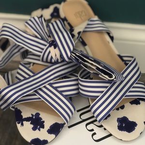 Super Cute Tie Sandals
